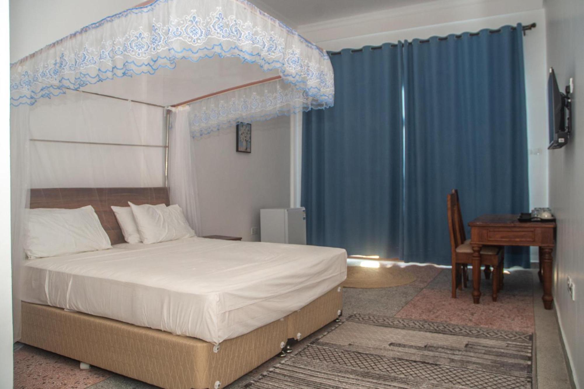 Seabreeze Hotel Nungwi